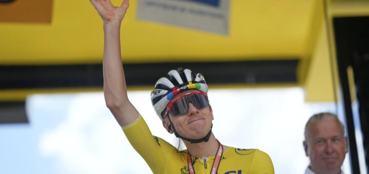 Tadej Pogacar, vincitore del Tour de France 2025